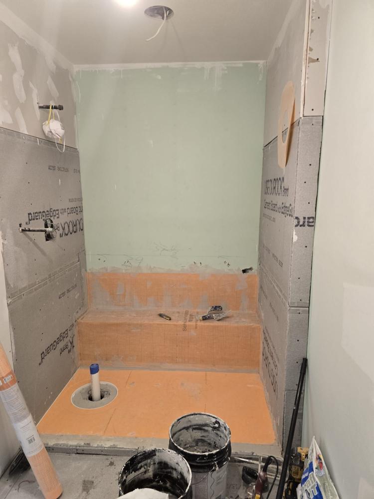 Castillo Building LLC